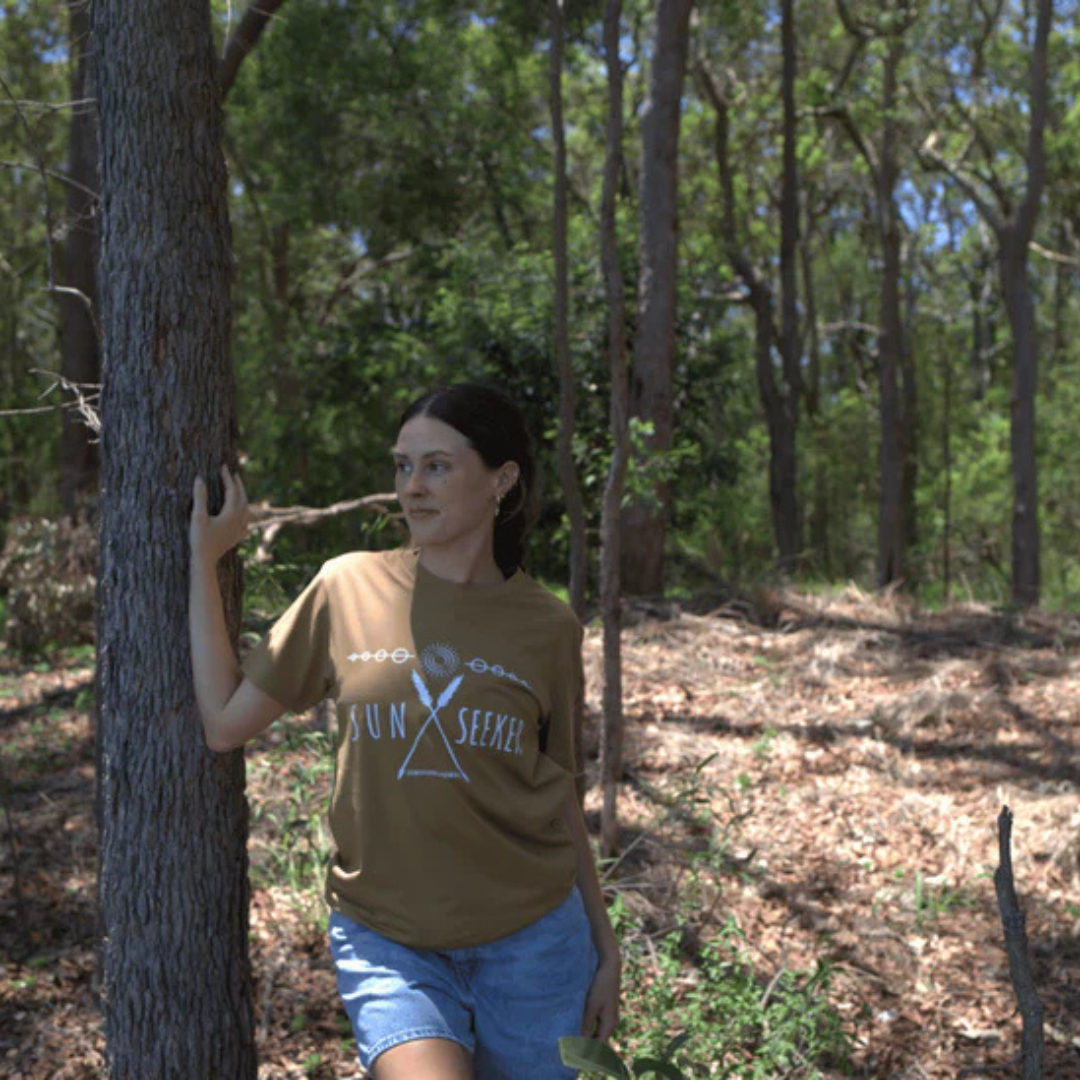 Sun Seeker Tee ~ Camel