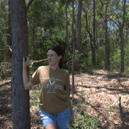 Sun Seeker Tee ~ Camel