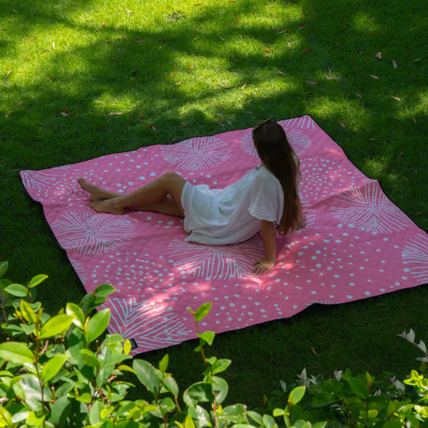 Picnic Rugs - Firework